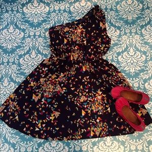 One-shoulder multi-color dress