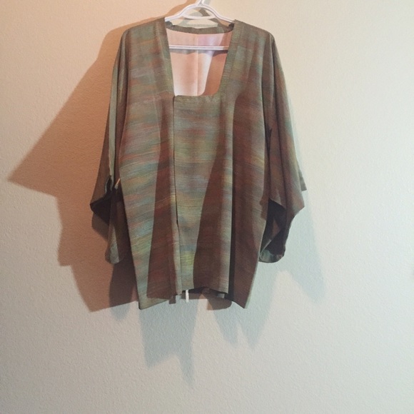100% Silk kimono (rare color) ‼️SALE‼️