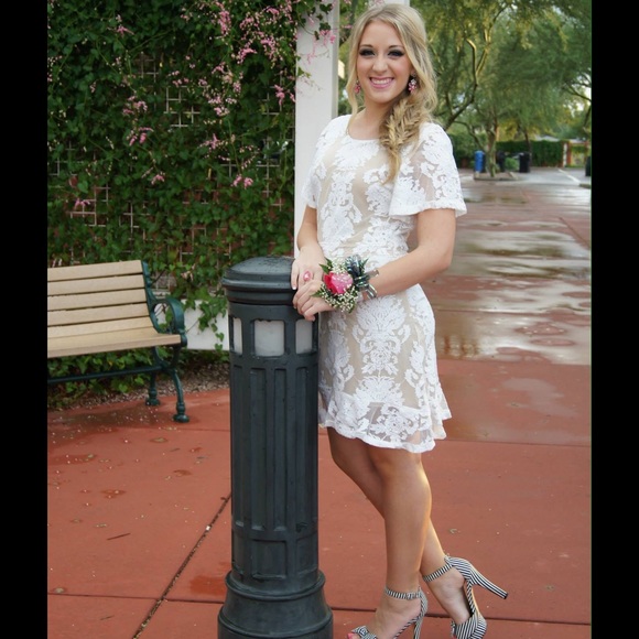 Meet your Posher, Brooke - Picture 1 of 1