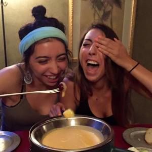 Meet your Posher, Courtney