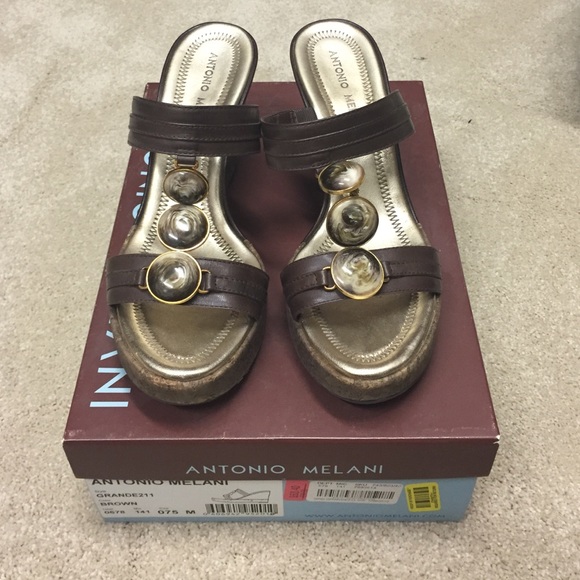 Antonio Melani brown leather wedges