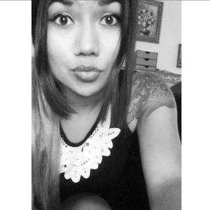 Meet your Posher, Leslie