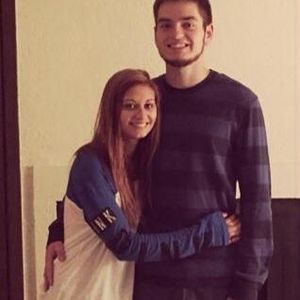 Meet your Posher, Hallie