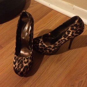 Charlotte Russe heal cheetah print
