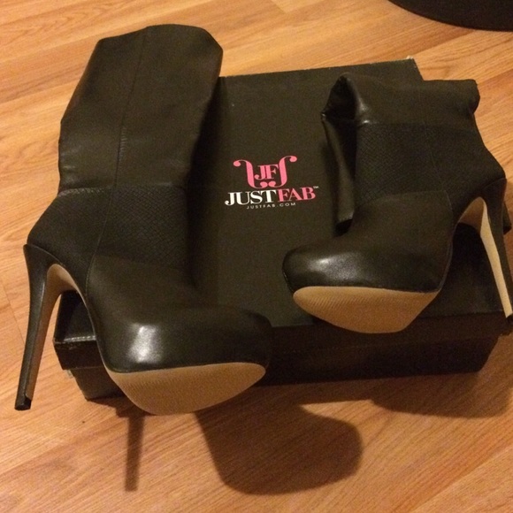 High heal boots