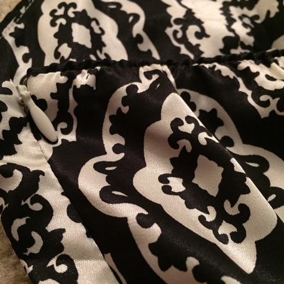 White House Black Market Halter - Picture 3 of 3