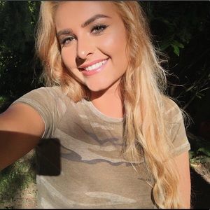 Meet your Posher, Sabrina