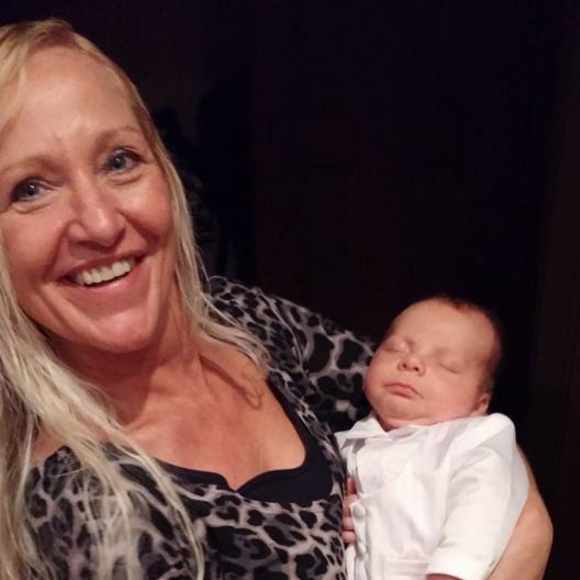 Meet your Posher, Deborah - Picture 1 of 1