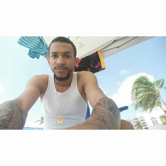 Meet your Posher, Eric