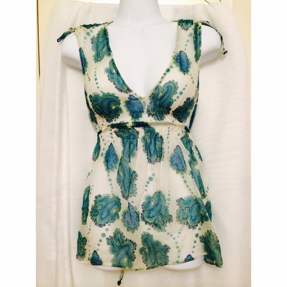 Guess • sheer top • S
