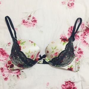 Victoria's Secret 34A Bra
