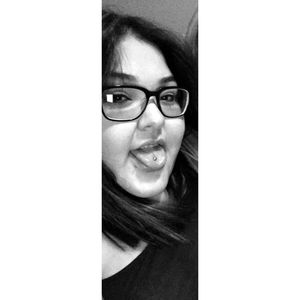 Meet your Posher, Deandra