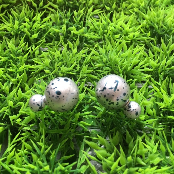 Double Stud Earrings - Picture 3 of 5