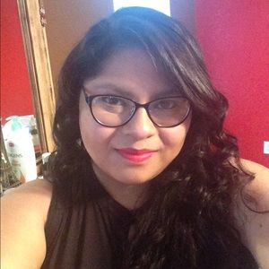 Meet your Posher, Melanie