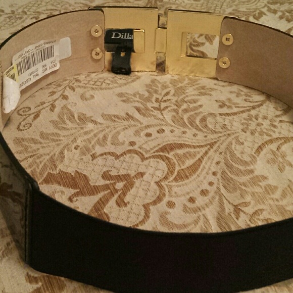 Dillards Leopard Fur/Gold Buckle Leather Belt - Picture 3 of 4