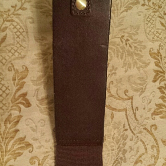 Fossil Brown Leather Belt with Gold Buckle - Picture 4 of 4