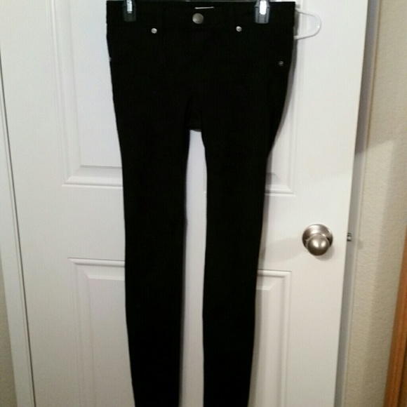 Black jeggings
