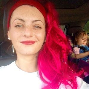 Meet your Posher, Sarite