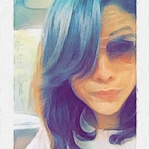 Meet your Posher, Caitlin