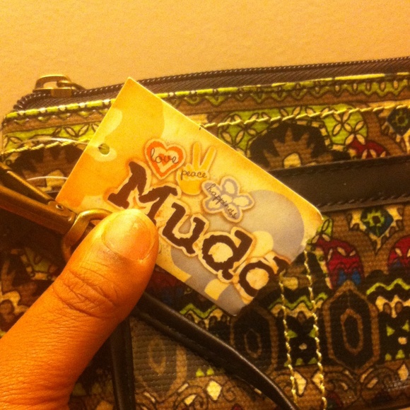 Patterned Wristlets Coin Purse - Picture 2 of 4