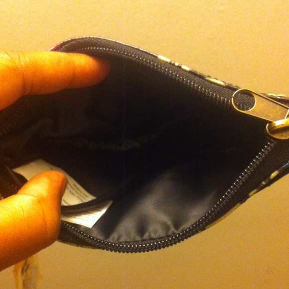 Patterned Wristlets Coin Purse - Picture 3 of 4