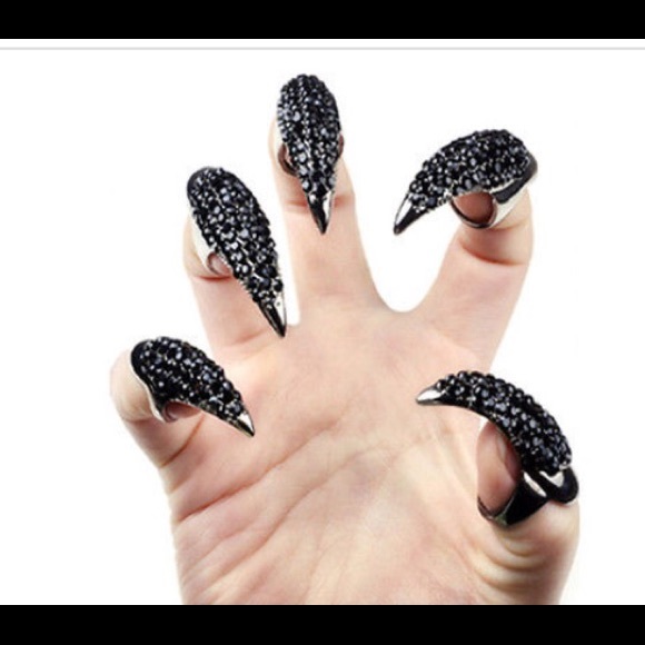 Gothic Claw Rings (5 pieces)