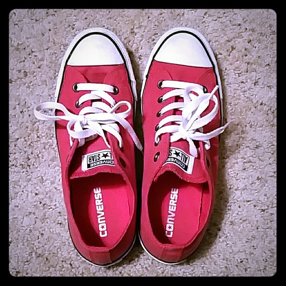 Red Converse Chuck Taylors All Stars Womens Sz 9