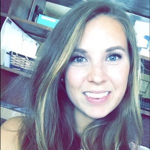 Meet your Posher, Michaela