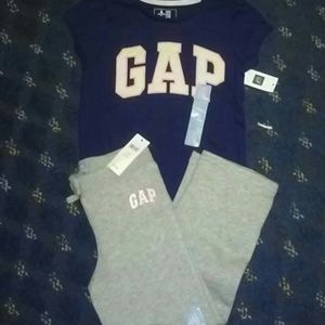 Young girls GAP outfit