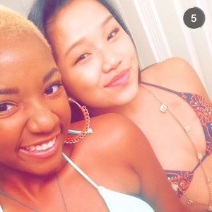 Meet your Posher, Maya