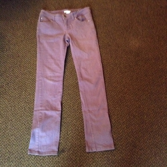 Super cute purple skinny jeans!
