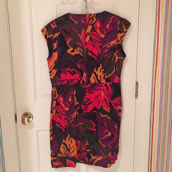 French Connection Cap Sleeved Dress - Picture 2 of 4