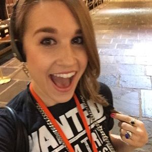 Meet your Posher, Ashley