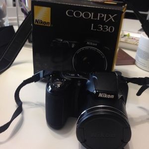 Nikon L3330