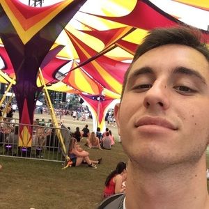 Meet your Posher, Alex