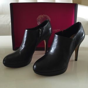 Vince Camuto Black Elvin ankle Boots Vince Camuto Black Elvin ankle Boots