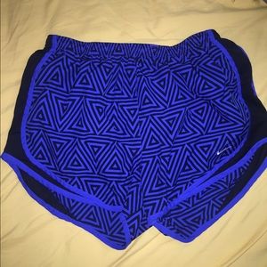 Nike Women's DriFit Tempo Shorts Size Large