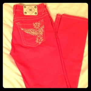 Hot pink Miss Me skinny jeans!