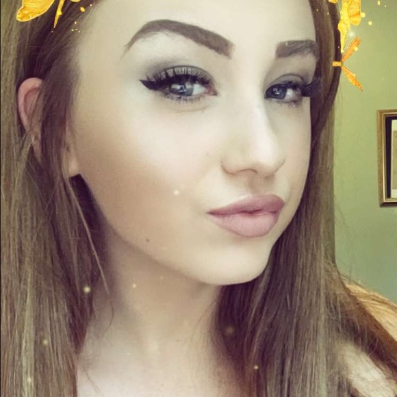 Meet your Posher, Casey - Picture 2 of 2