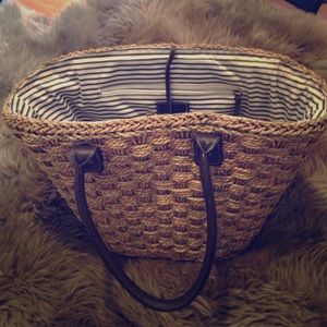 I crew straw bag