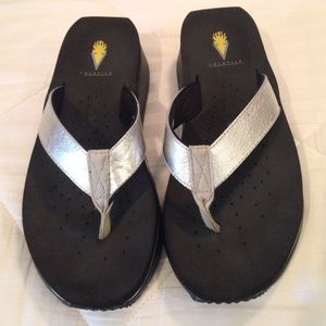 Volatile flip flops