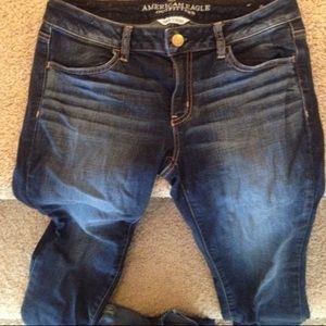ISO NOT SELLING i need american eagle jeggings