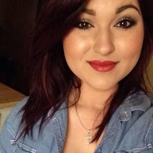 Meet your Posher, Adrianna