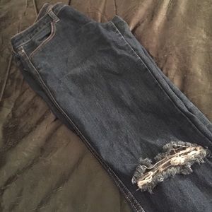 DIY Distressed H&M jeans