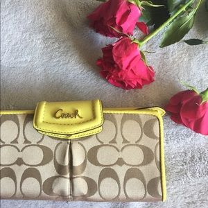 Coach wallet