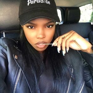 ISO BASEBALL HATS LIKE THIS.