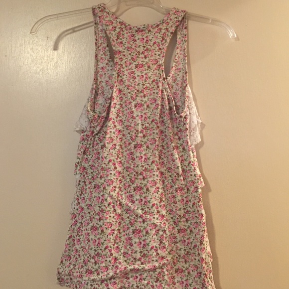 Ruffle top - Picture 2 of 2