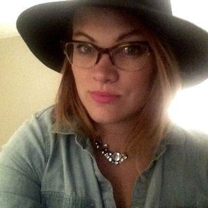 Meet your Posher, Melanie