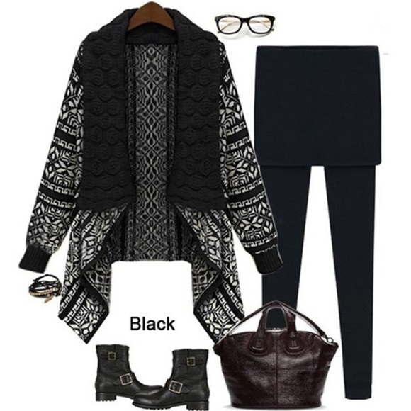 New Cozy Loose knit black Cardi sweater