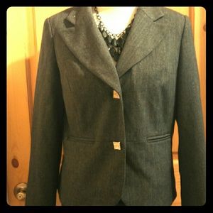 Hillard and Hanson gray pant suit